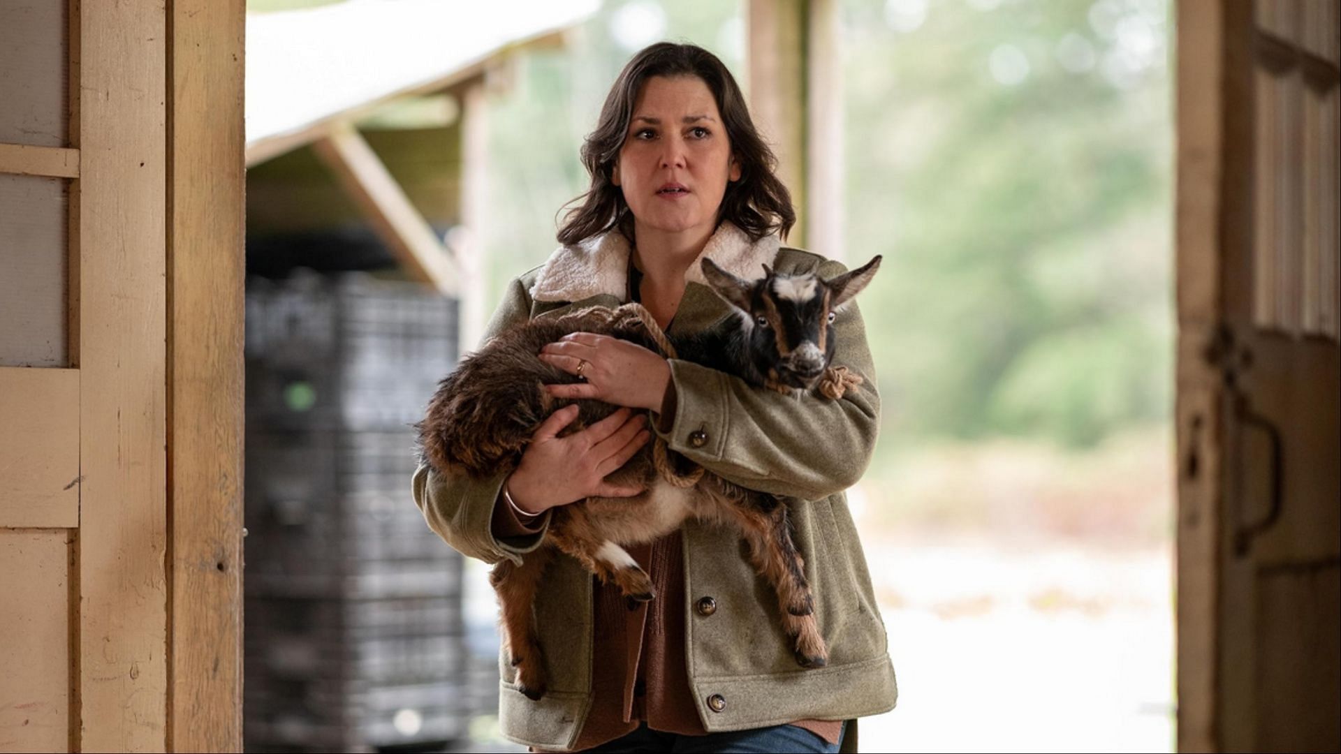 Melanie Lynskey returns as Shauna in season 2, navigating emotional and physical survival challenges. (Image via Netflix)